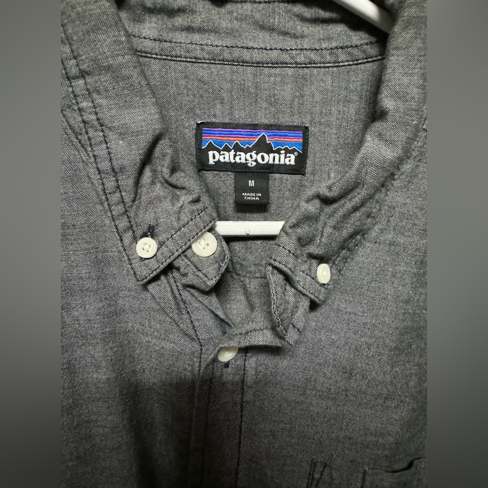 Patagonia Button-Up Shirt (M)